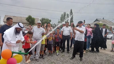 Тюзь айылы, суу ачылышы